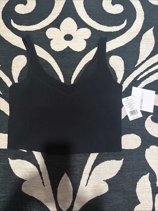 Beyond Yoga Other - Beyond Yoga Black Ribbed V-Neck Crop Tank